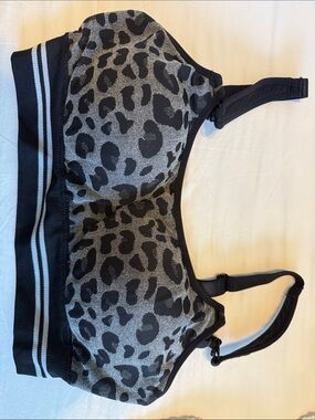 NWOT Momcozy Seamless Nursing Leopard Print Black & Gray Support Bra